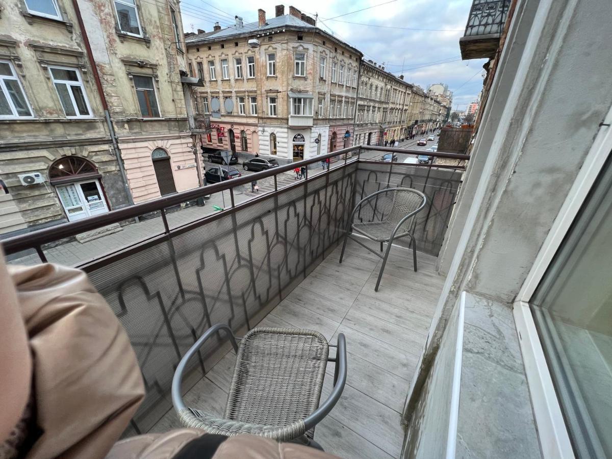 Kulisha 2Bedroom Apartment Near Opera House With Balcony Lviv Buitenkant foto